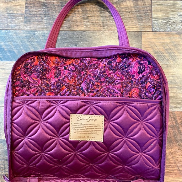 DONNA SHARP Quilted Magenta Tablet/Laptop Case - Picture 5 of 9